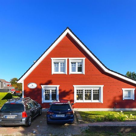 Ferienwohnungen Haus Gezeiten Neuharlingersiel Buitenkant foto