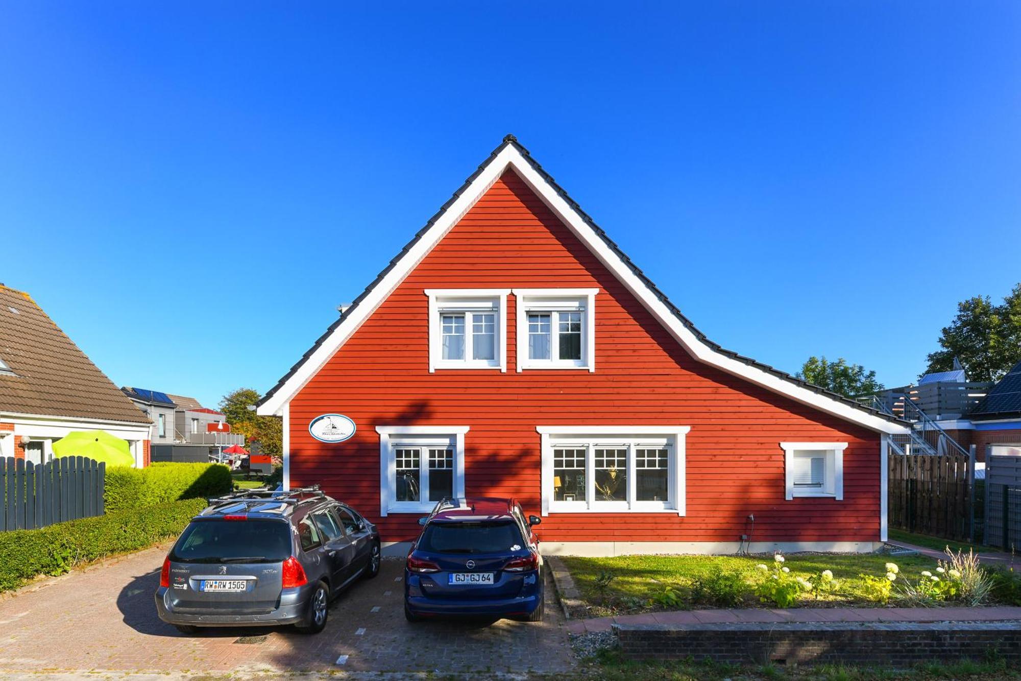 Ferienwohnungen Haus Gezeiten Neuharlingersiel Buitenkant foto